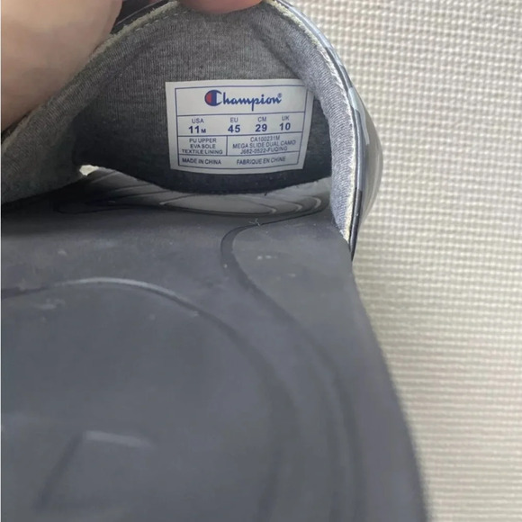 Champion Unisex Slide, Black, Camo Design Men's 11 Great Condition - Picture 2 of 8